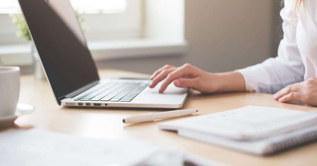 Freelancing vs. Full-Time Job