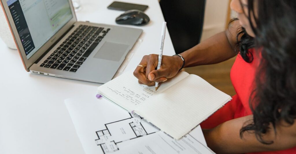 Freelancing vs. Full-Time Job